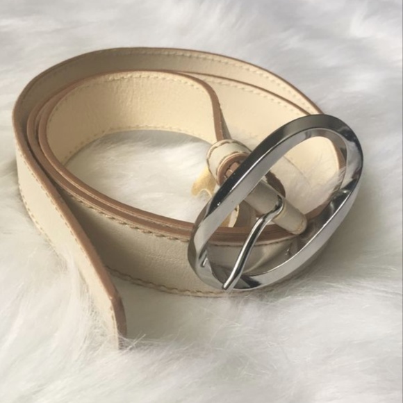************     SOLD **************Banana Republic Genuine Leather Belt, Large - Picture 1 of 3